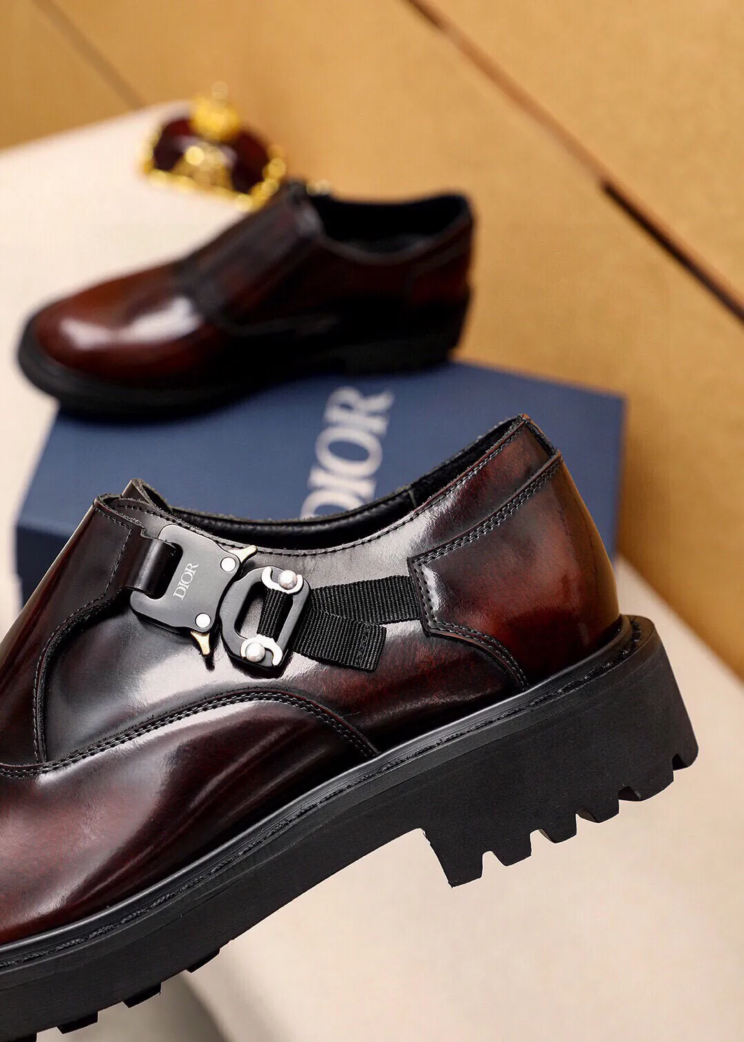 Men's men's shoes 💰600 💐"Dior" Dior 🇮🇹🇮🇹 counter synchronization Top purchasing agent 🔍🔍Men's 2⃣️0⃣️2⃣️5⃣️Business leather shoes Original open-edge beads imported from Italy, fully imported cow leather lining, sole: original T men's shoes 💰U outsole, exclusive movable molded sole, super comfortable, original factory follow-up goods, 🔍🔍high quality, can be entered and exited the counter at will, welcome to compare. Regular size 39-44 (customized at 38.45🉑️) 3 colors🉑️ to choose from